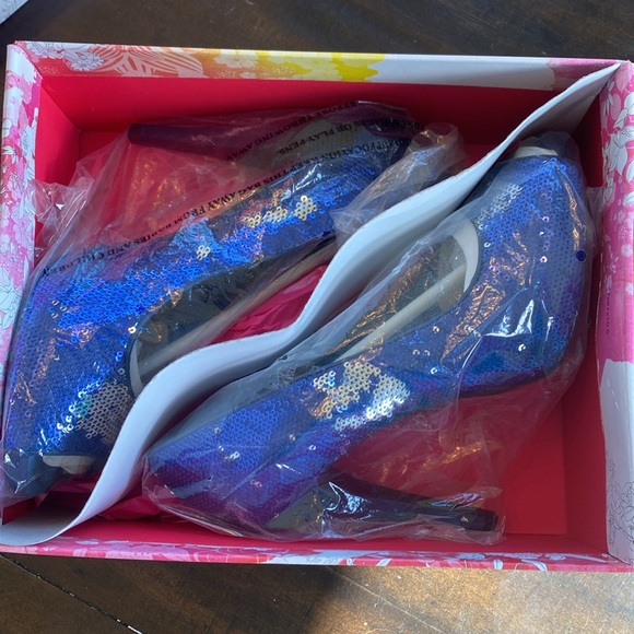 Chinese Laundry Blue/Silver Sequins size 8 Heels - Picture 8 of 10